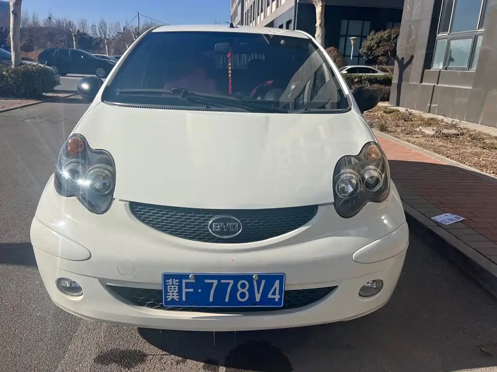 BYD F0 2013