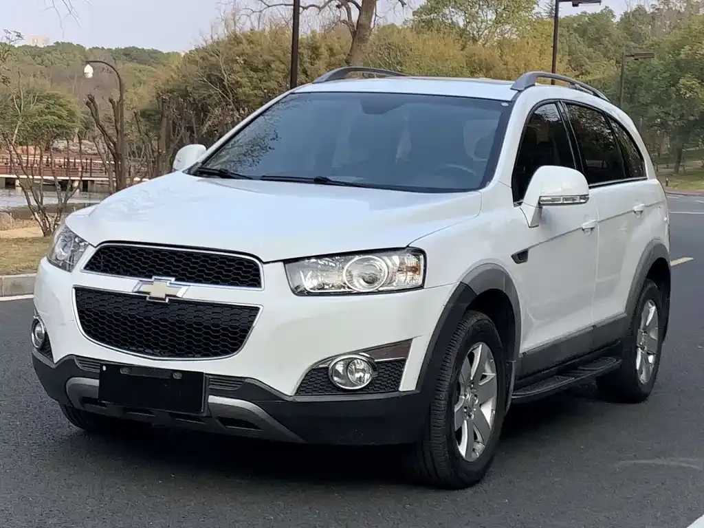 Chevrolet Captiva 2014 — фото 1 из 5
