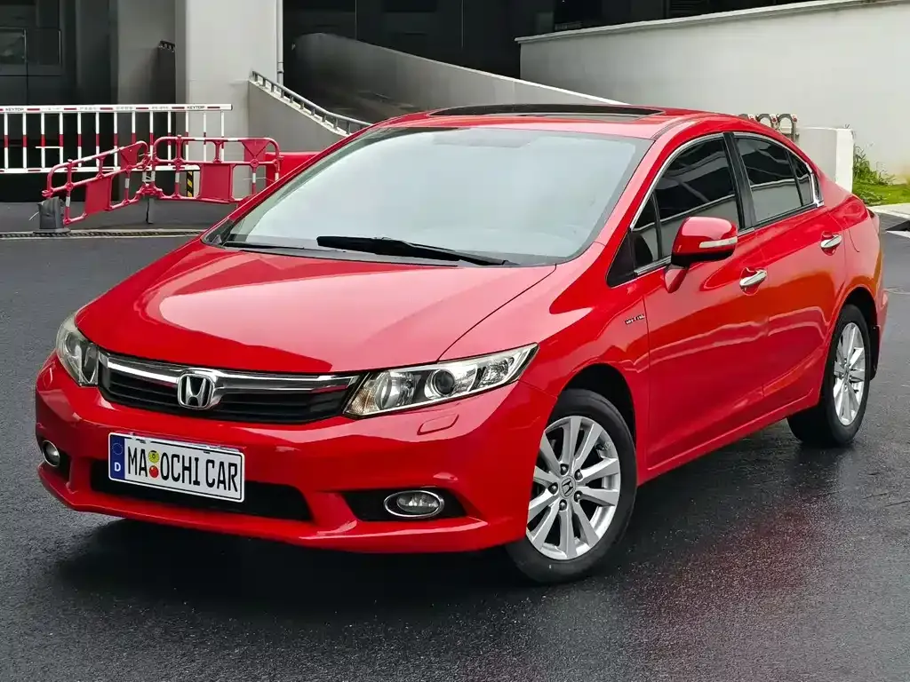 Honda Civic 2012 — фото 1 из 5