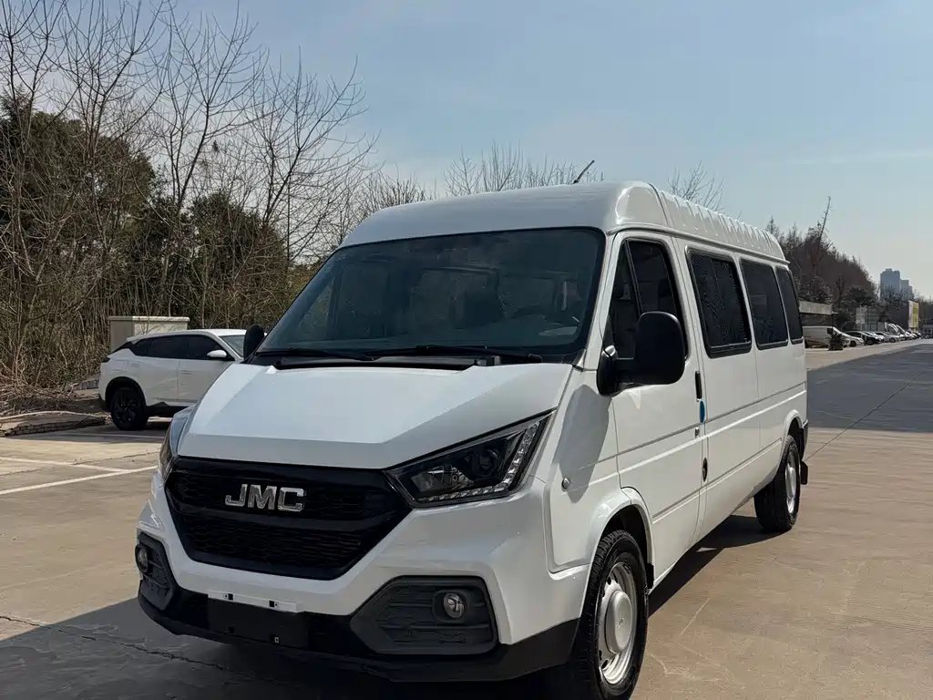 JMC Tesla 2022