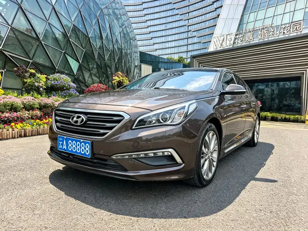 Hyundai Sonata 2017 — фото 1 из 5