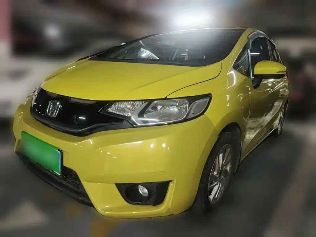 Honda Fit 2016 — фото 1 из 5
