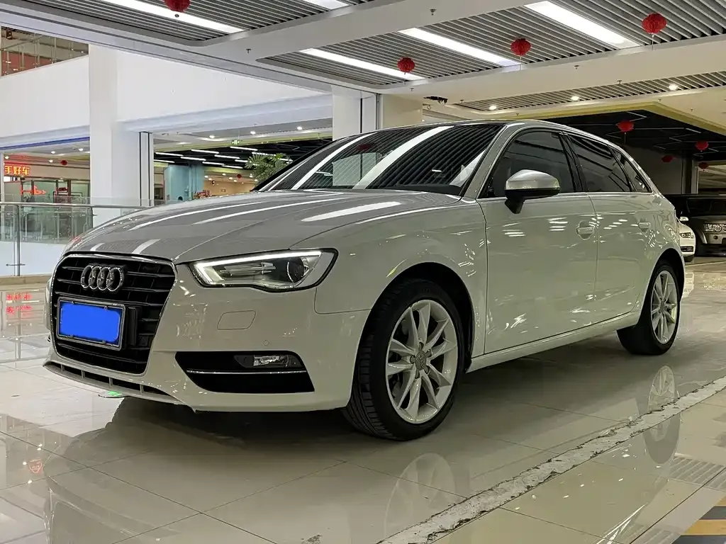 Audi A3 2016 — фото 1 из 15