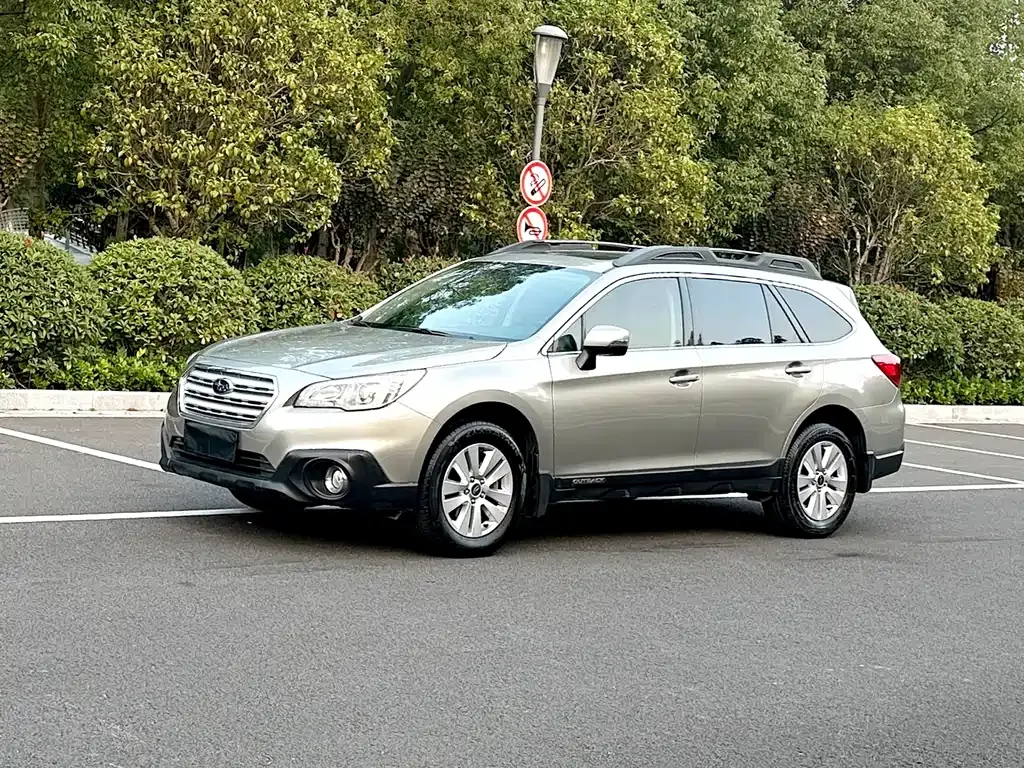 Subaru Outback 2015 — фото 1 из 5