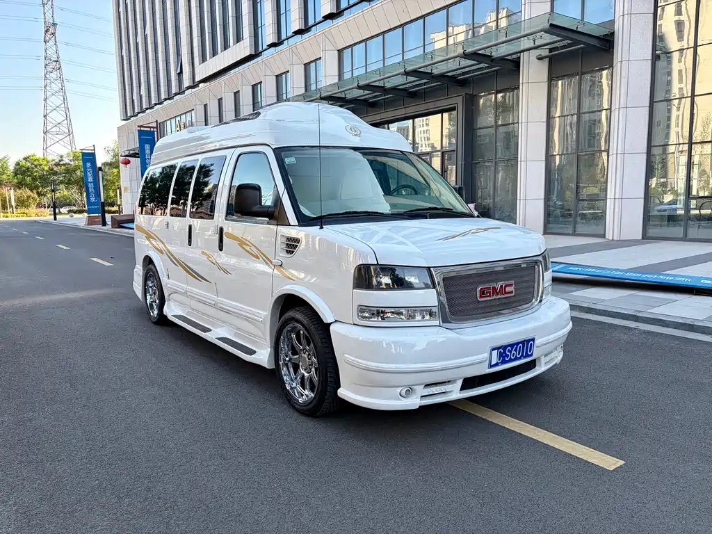 GMC Savana 2012