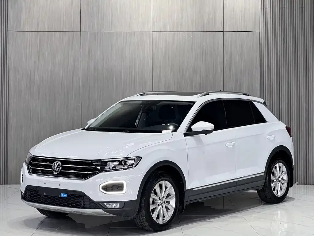 Volkswagen T-Roc 2021 — фото 1 из 5