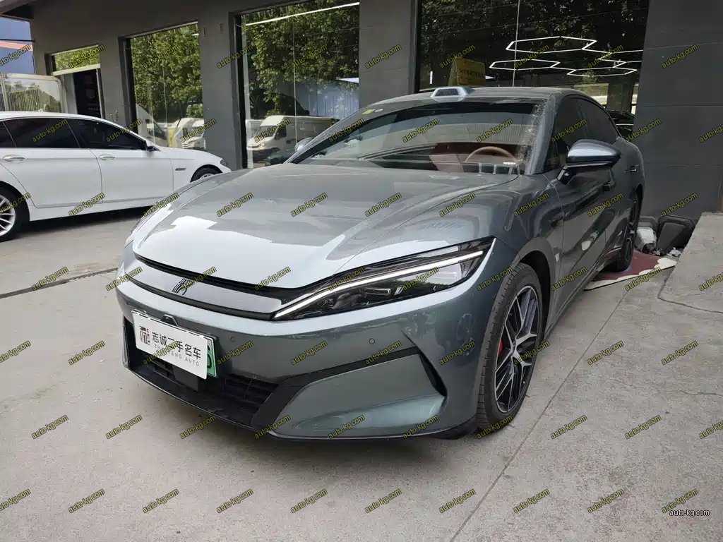 BYD 汉L 2025