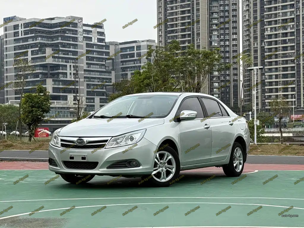 BYD Surui 2014