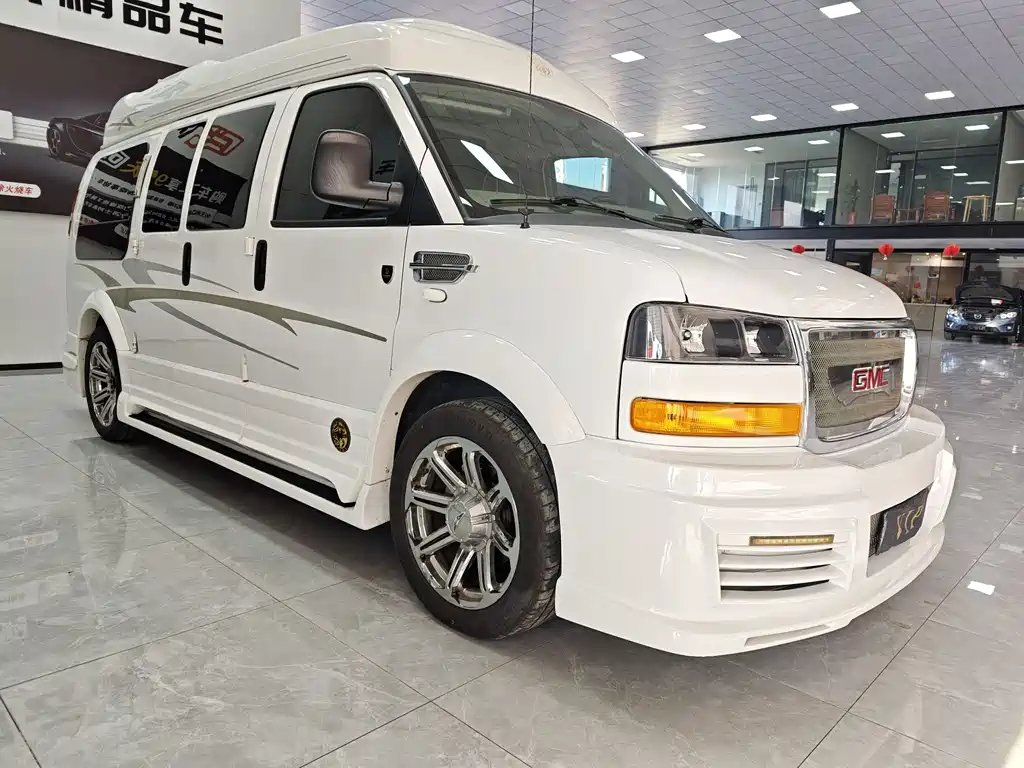 GMC Savana 2015