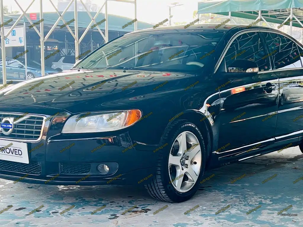 Volvo S80L 2011