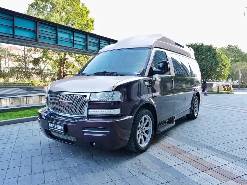 GMC Savana 2017