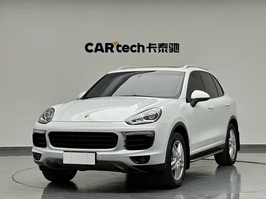Porsche Cayenne 2016 — фото 1 из 5