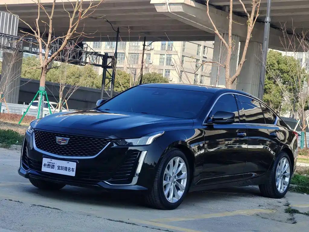 Cadillac CT5 2023 — фото 1 из 26