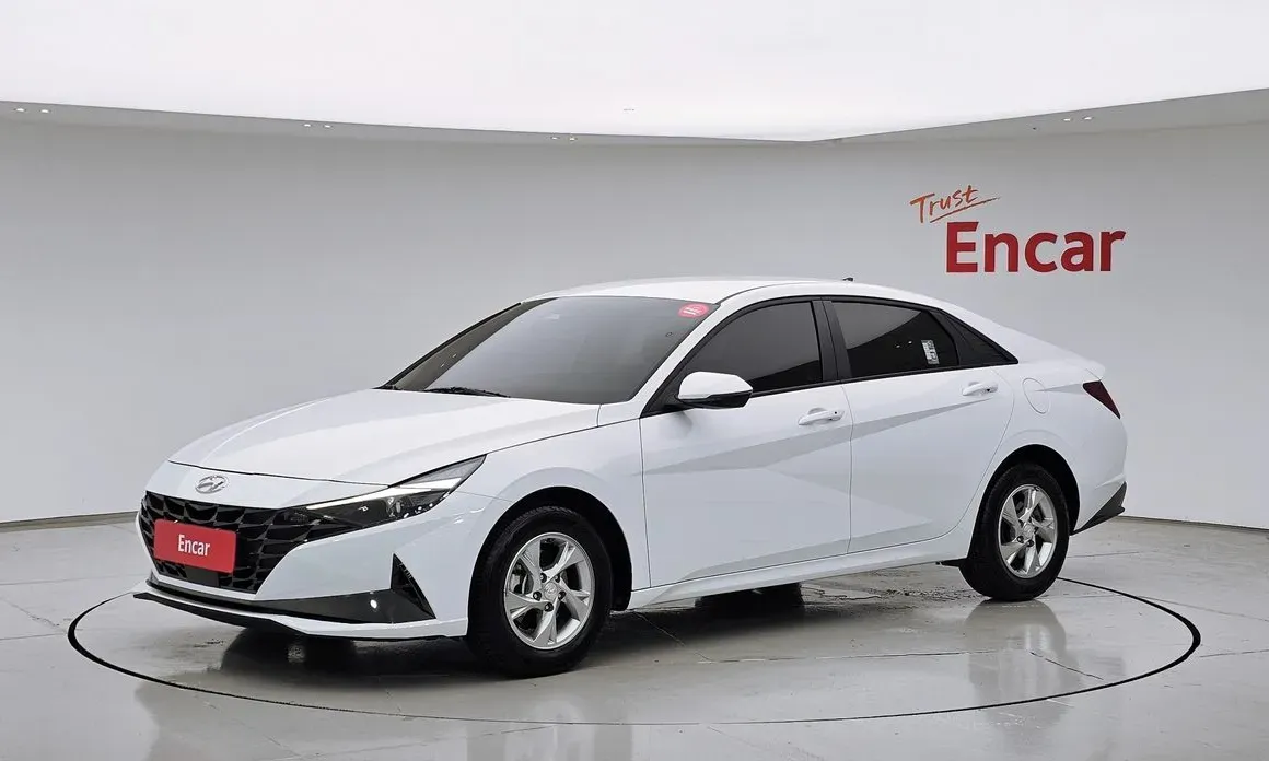 Hyundai AVANTE 2023 — фото 1 из 5