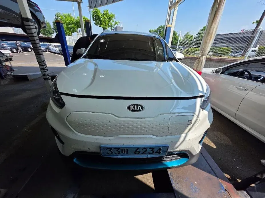 Kia Niro 2019 — фото 1 из 3