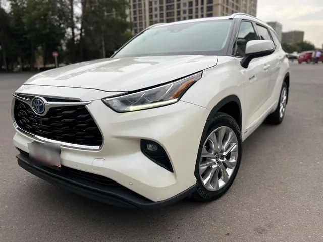 Toyota Highlander IV (U70) 2020