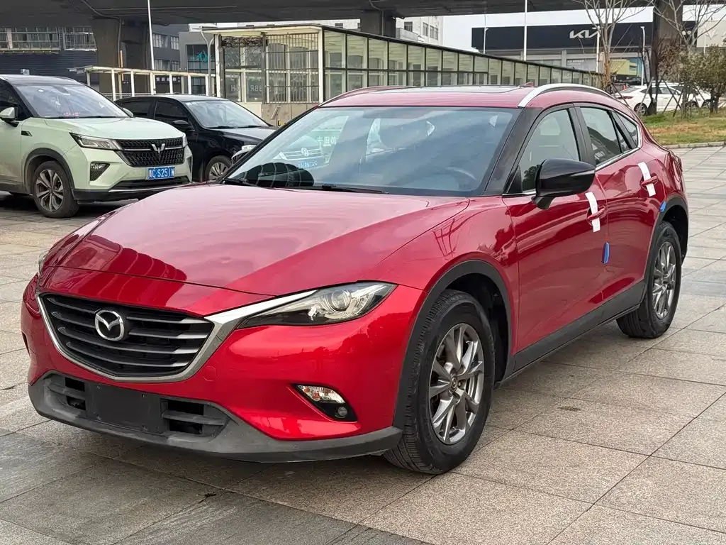 Mazda CX-4 2018 — фото 1 из 5