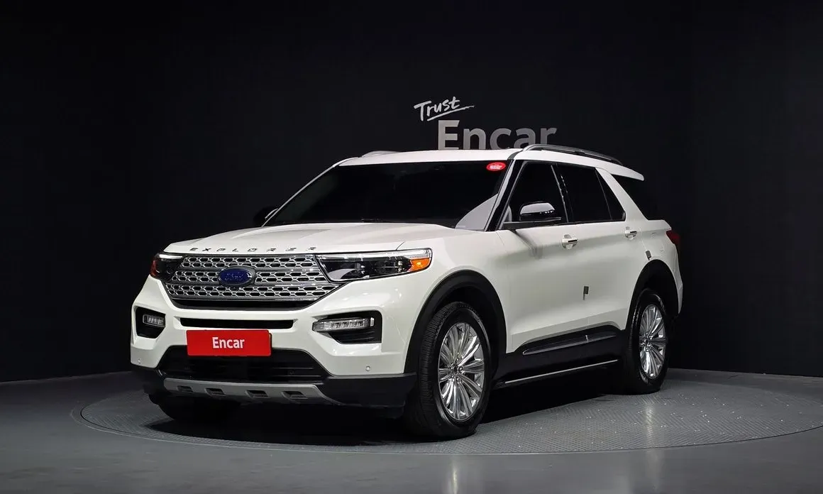 Ford Explorer 2022 — фото 1 из 20