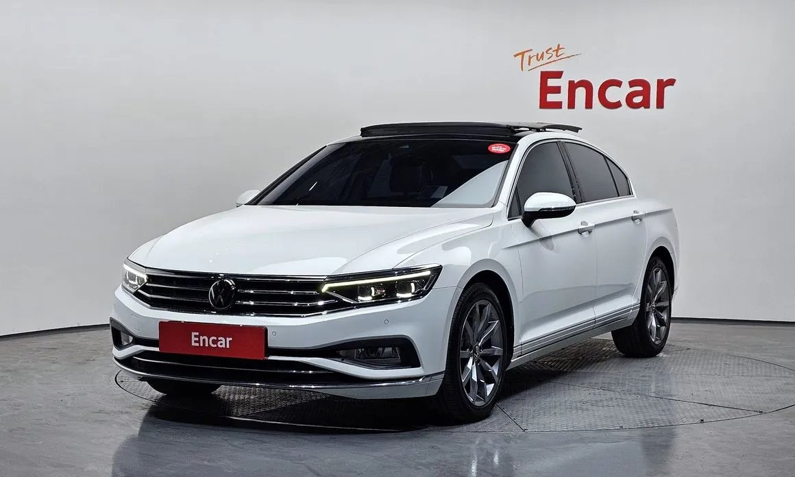 Volkswagen Passat 2022 — фото 1 из 33