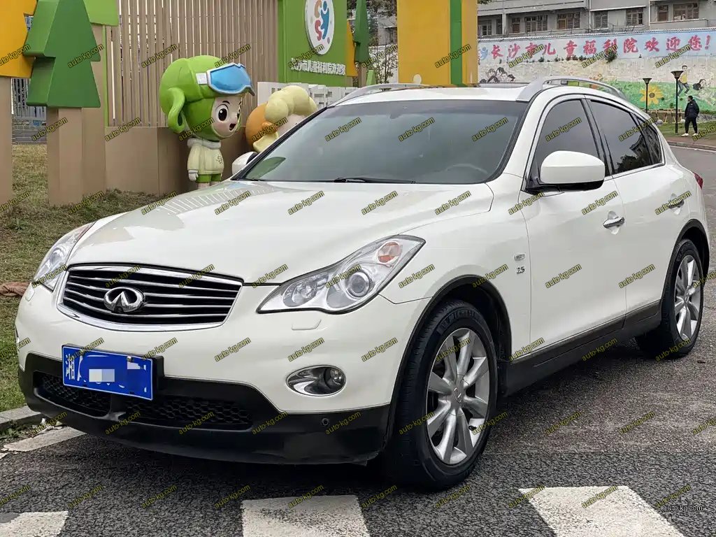 Infiniti QX50 (Import) 2014