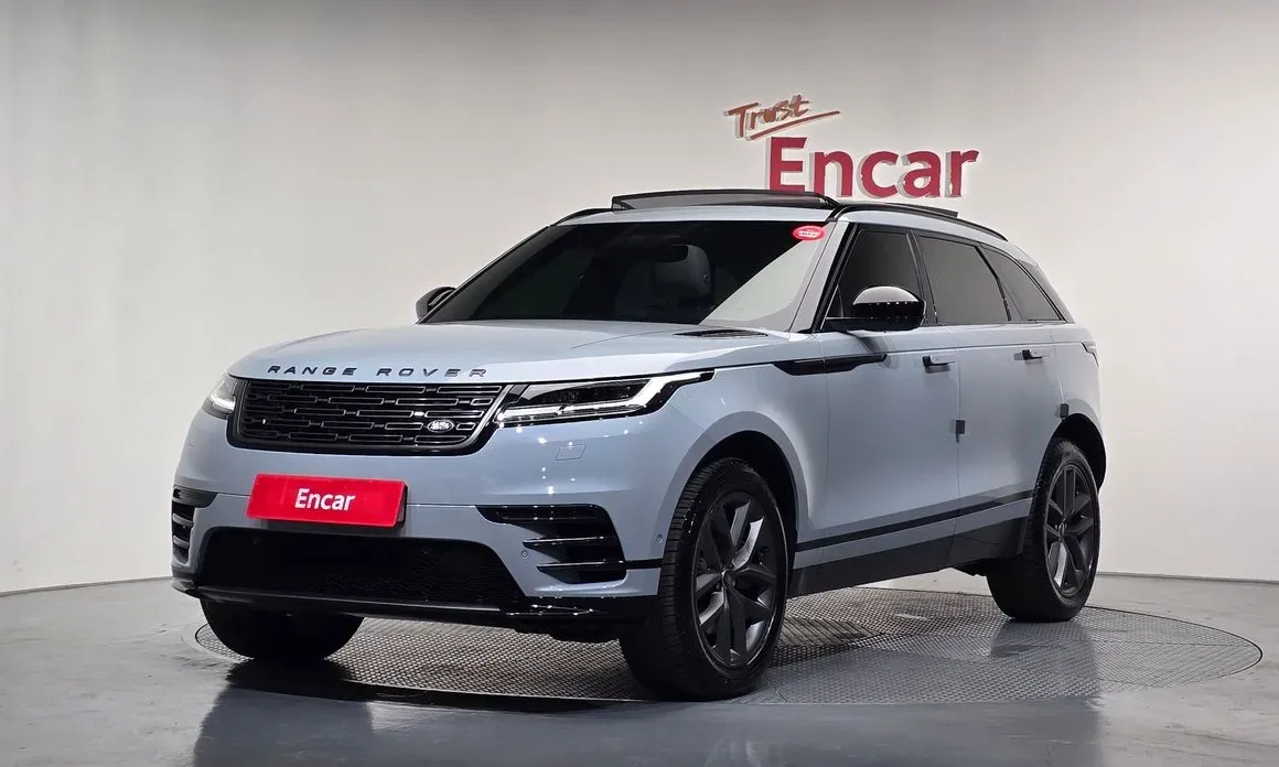 Land Rover Range Rover Velar 2026 — фото 1 из 31