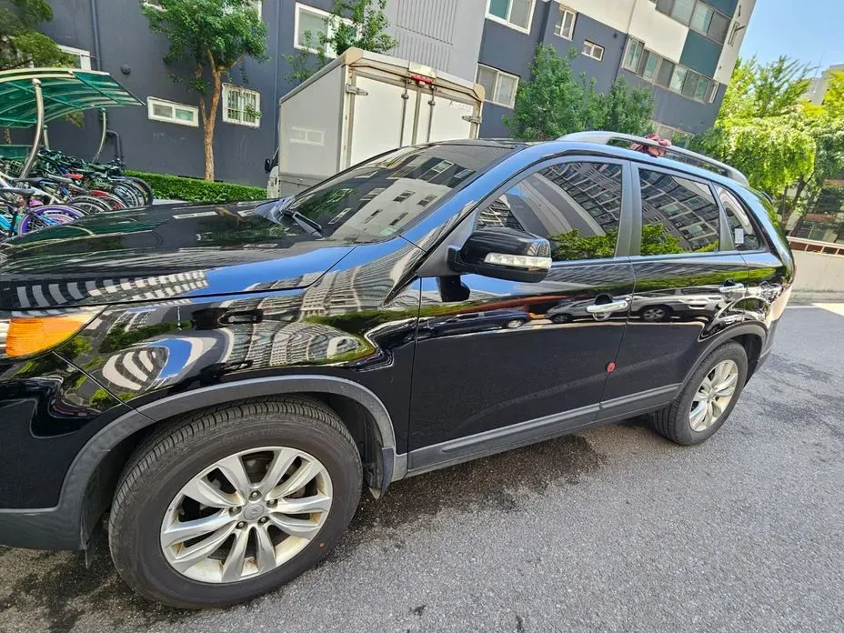 Kia Sorento 2012 — фото 1 из 20