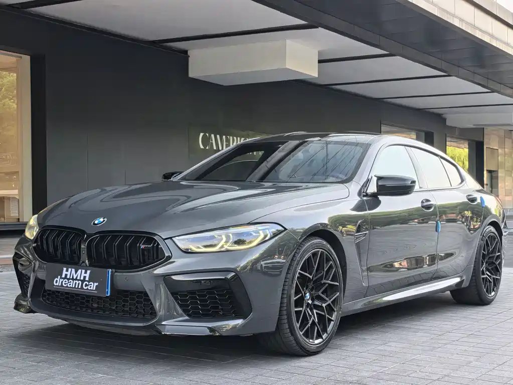 BMW M8 2021 — фото 1 из 5