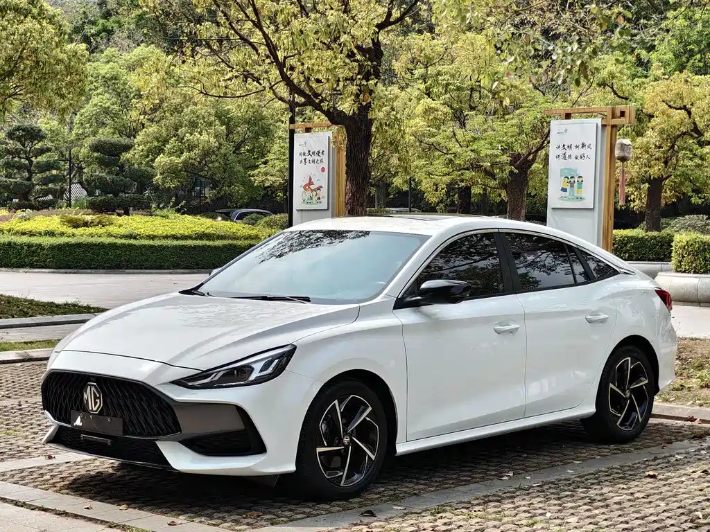 MG MG5 2021