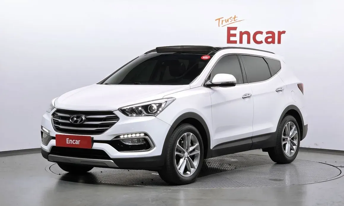 Hyundai Santafe 2017 — фото 1 из 32