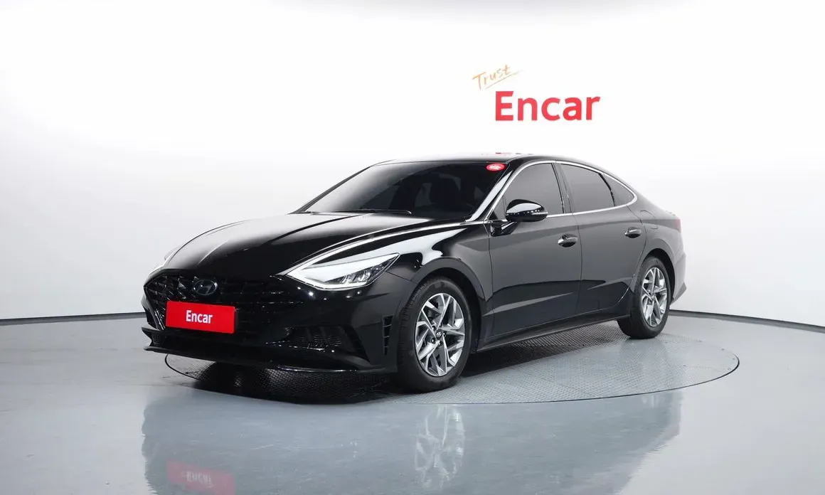 Hyundai Sonata 2023 — фото 1 из 34