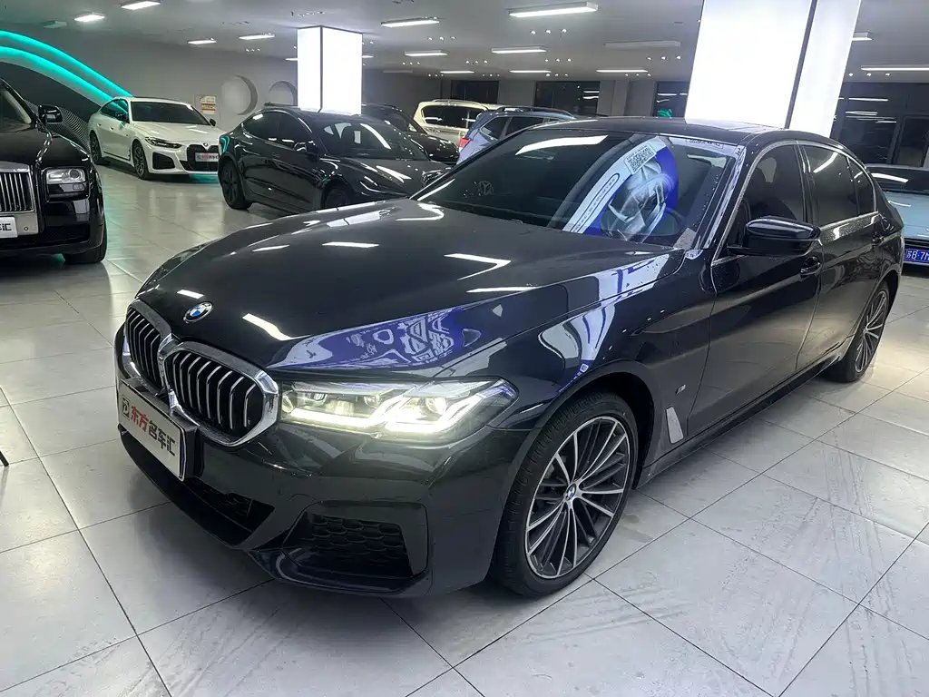 BMW 5 Series 2023