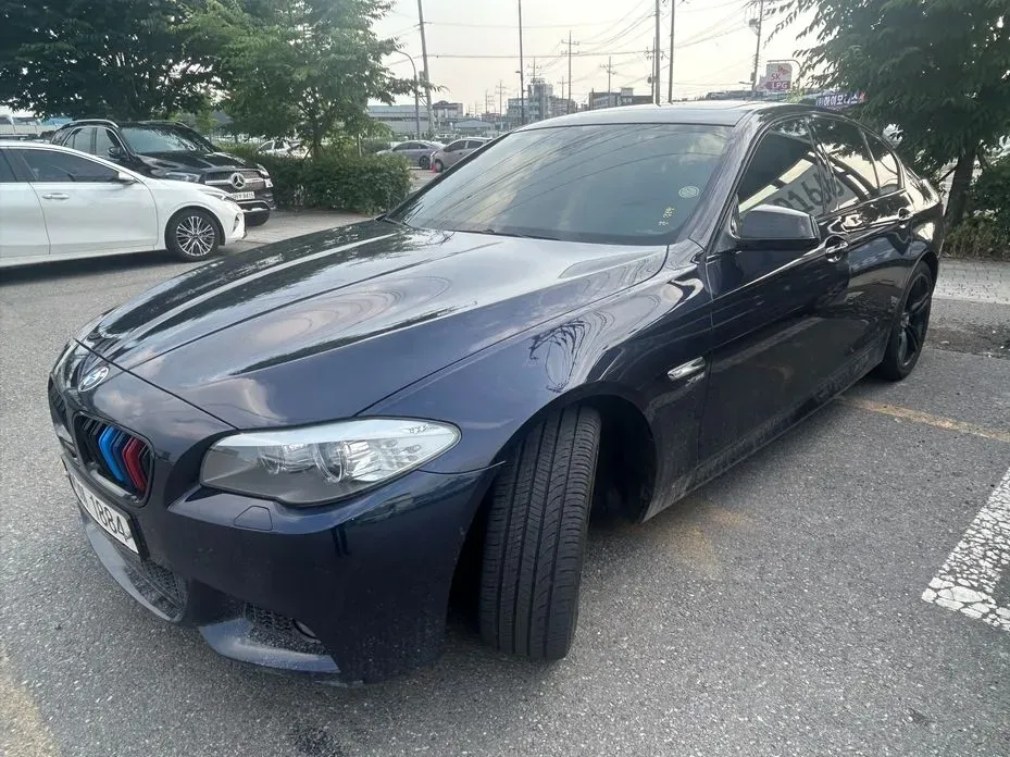 BMW 5-Series 2012 — фото 1 из 17