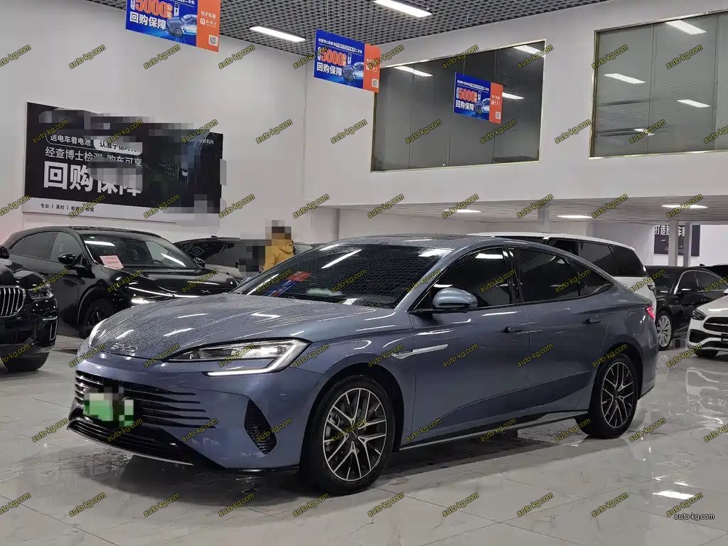 BYD Seal 07 DM-i 2025