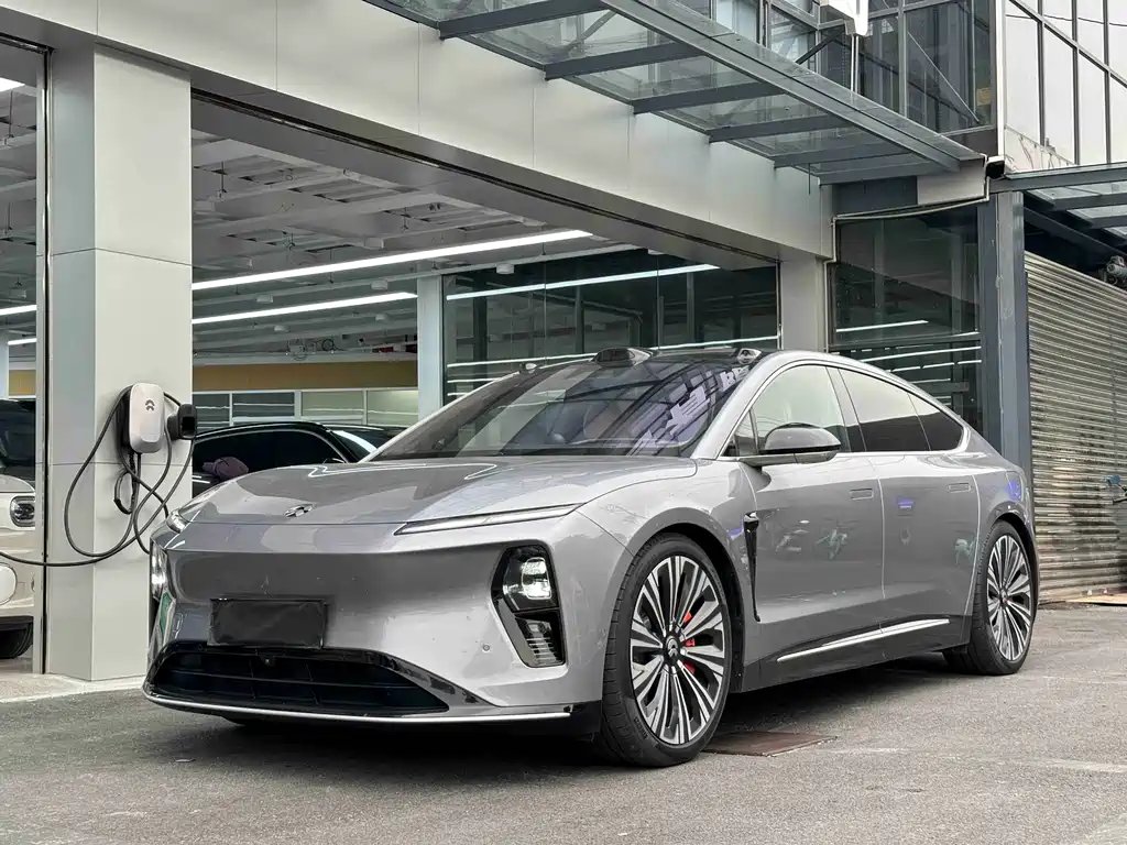 NIO ET9 2025