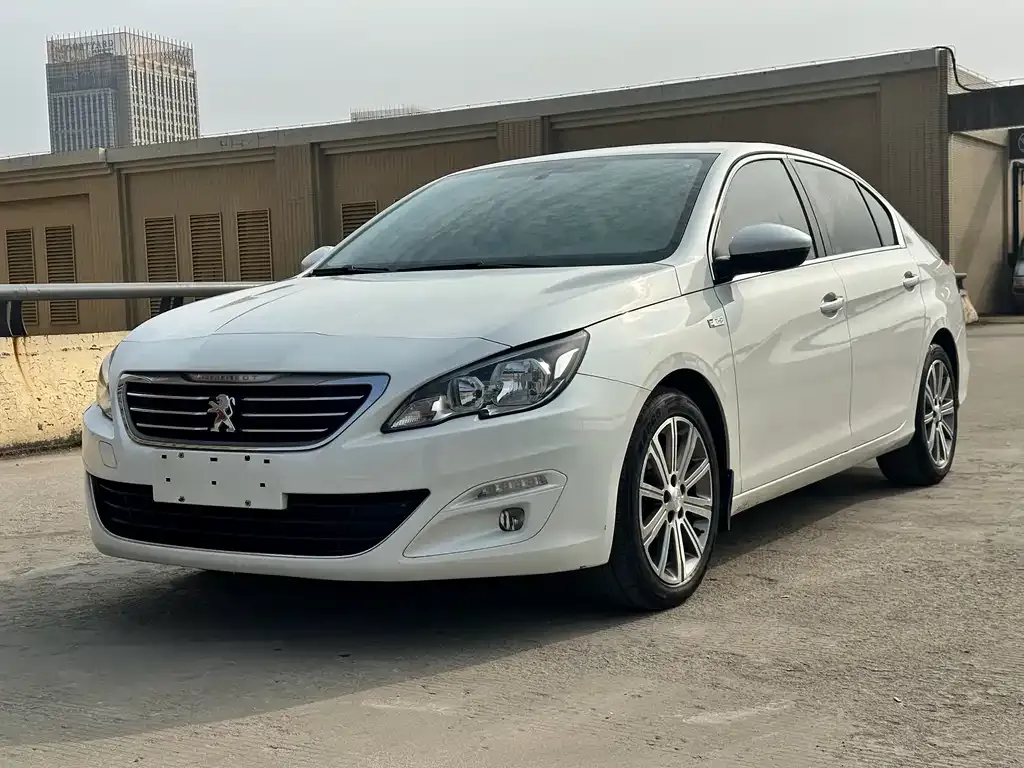 Peugeot 408 2017 — фото 1 из 19
