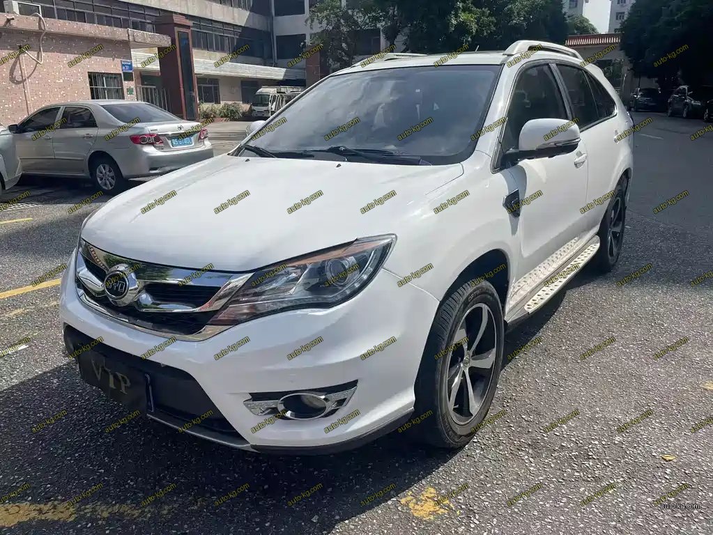 BYD S7 2015