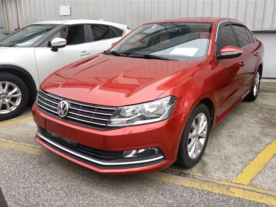 Volkswagen Lavida 2017 — фото 1 из 16