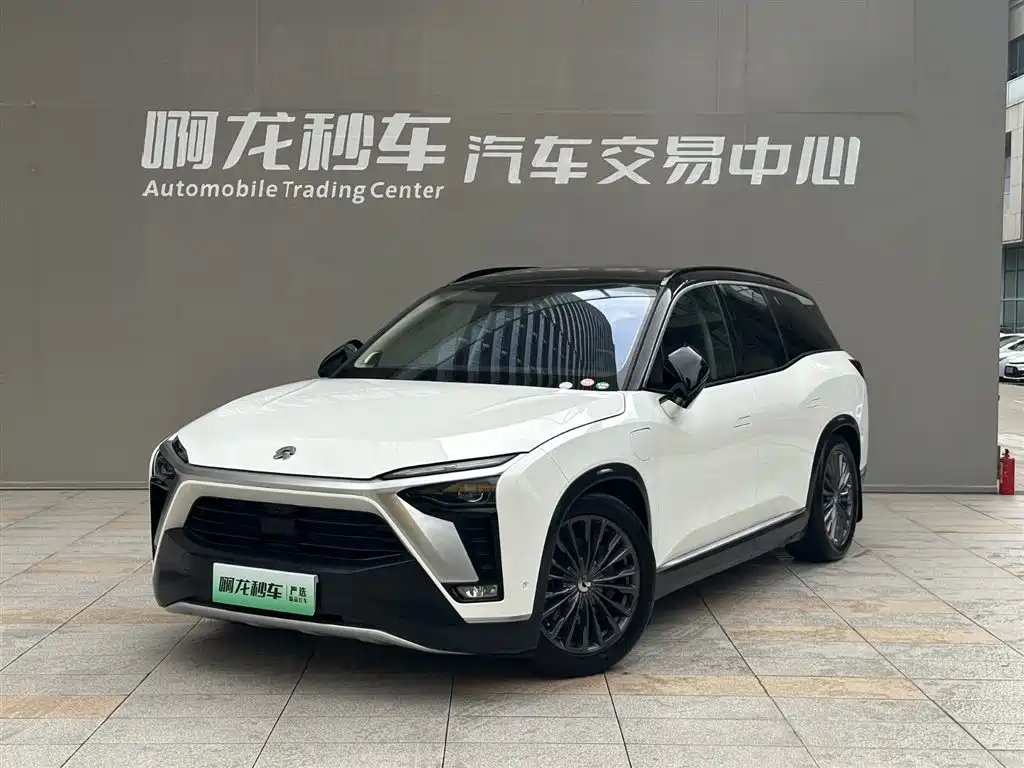 NIO ES8 2021