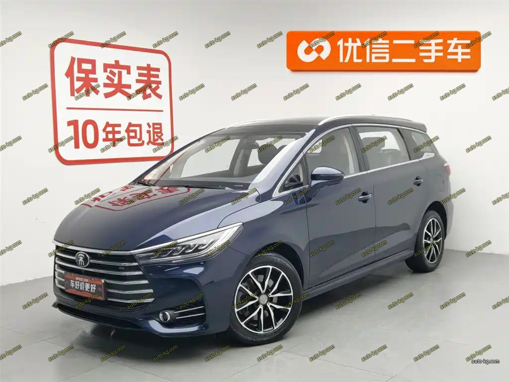 BYD MAX 2018