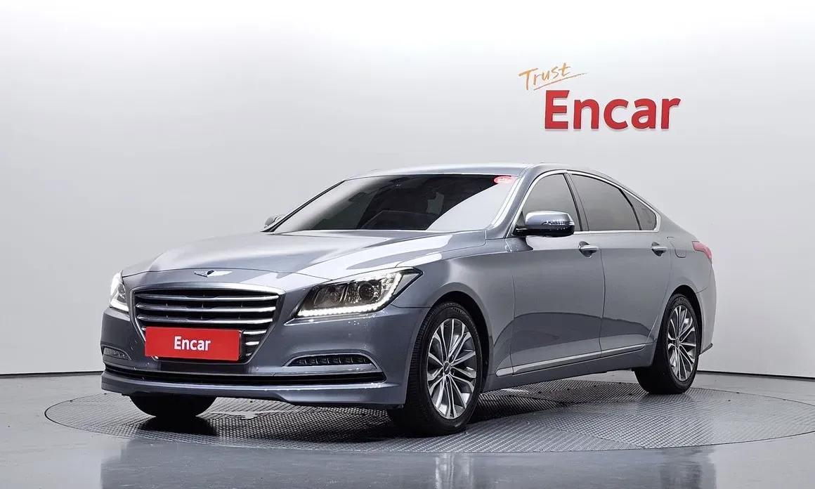 Hyundai Genesis 2016 — фото 1 из 31