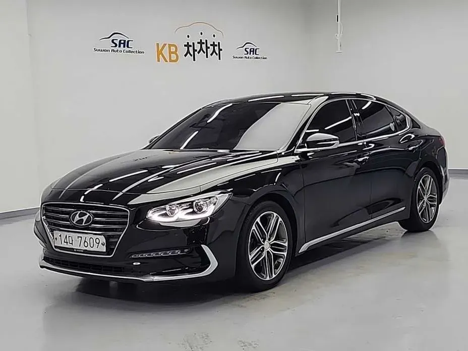 Hyundai Grandeur 2017 — фото 1 из 20