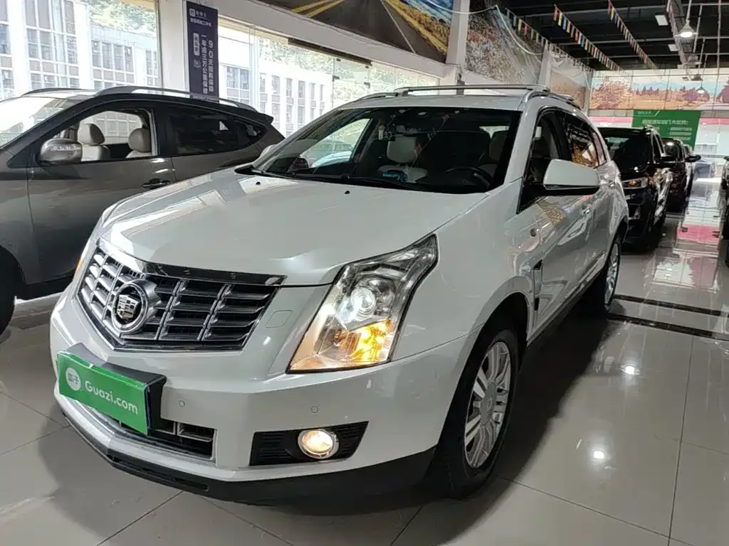 Cadillac SRX 2014 — фото 1 из 25