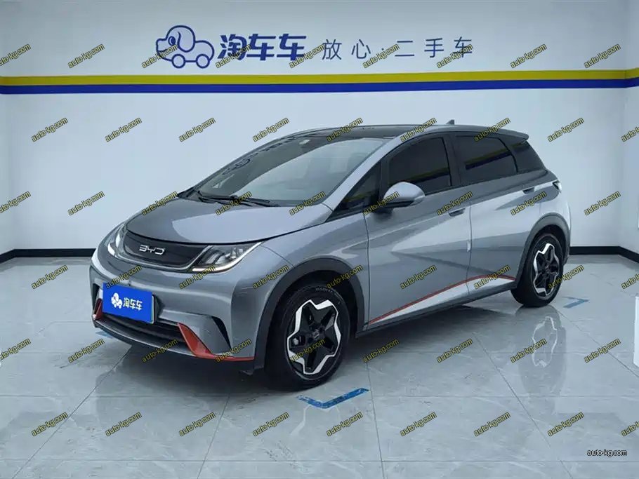 BYD Dolphin 2023