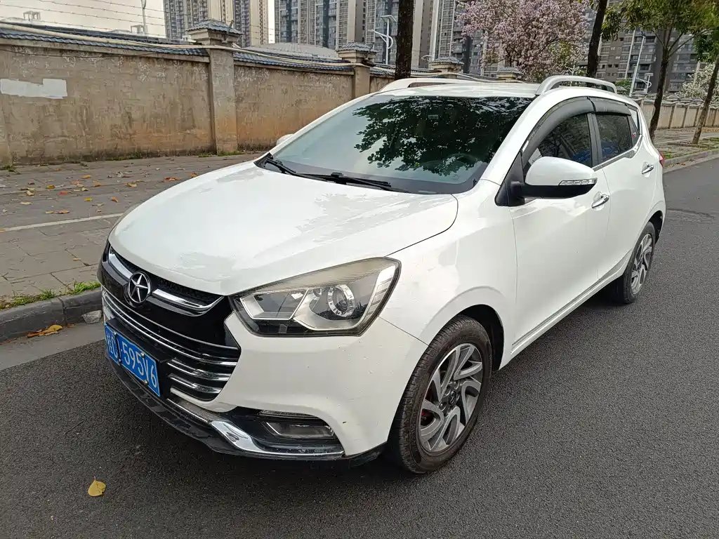 JAC Refine S2 2015