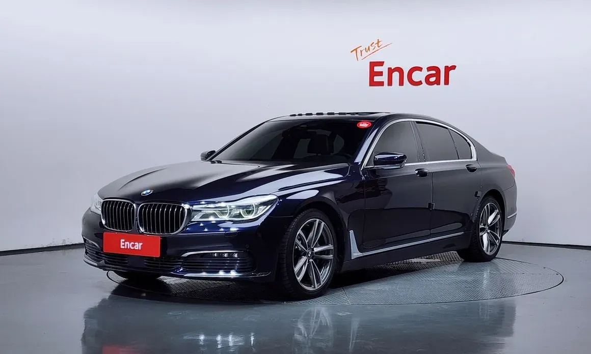 BMW 7-Series 2016 — фото 1 из 20