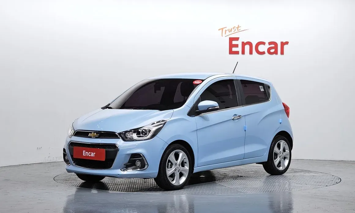 Chevrolet Spark 2016 — фото 1 из 30