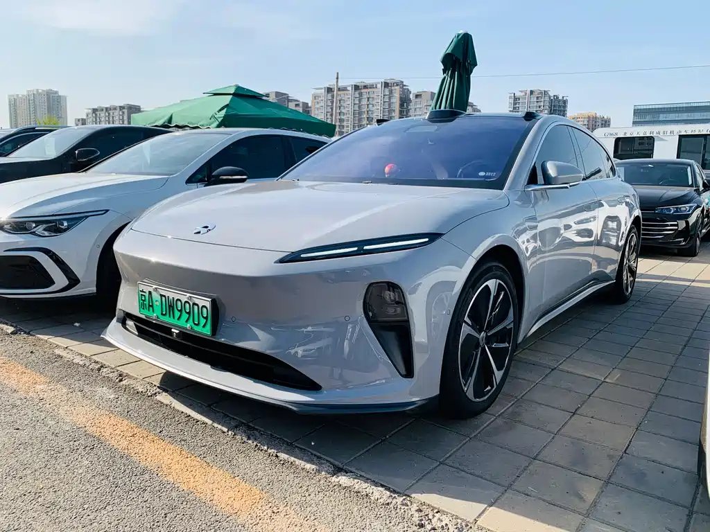 NIO ET5T 2024