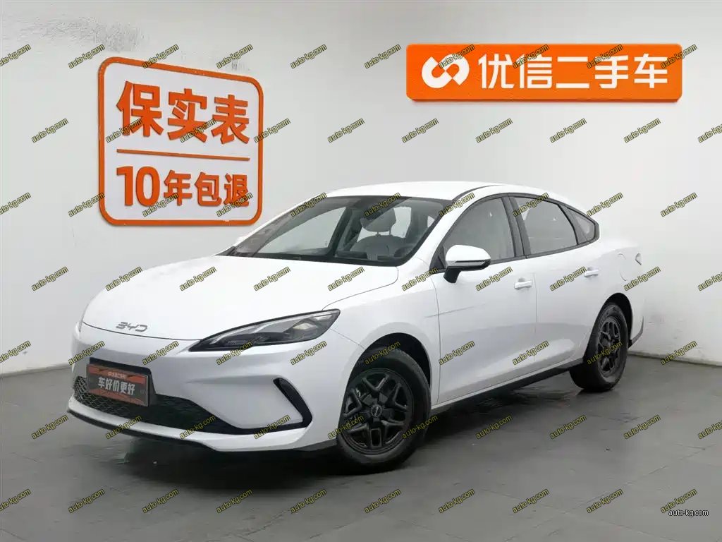 BYD Seal 05 DM-i 2025