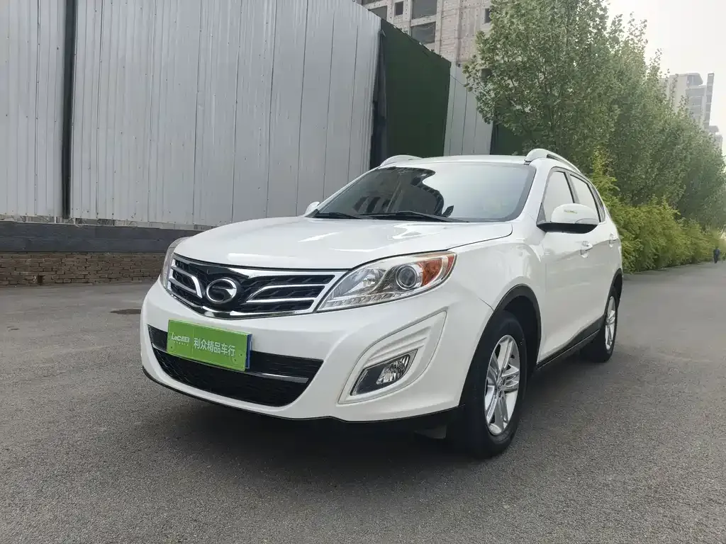 GAC Trumpchi GS5 2014 — фото 1 из 9