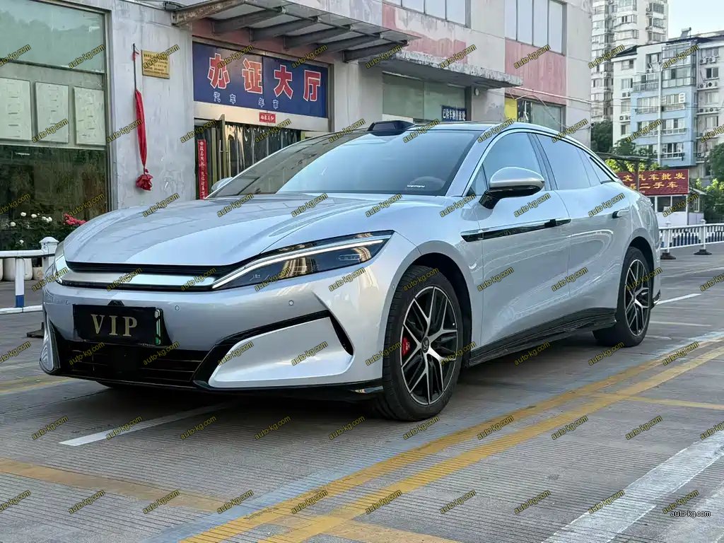 BYD 汉L 2025